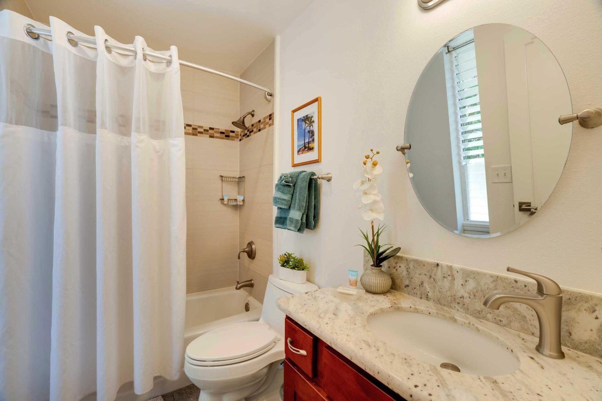 Waipouli Beachfront Condo With Balcony And Ocean Views Kapa'a Extérieur photo