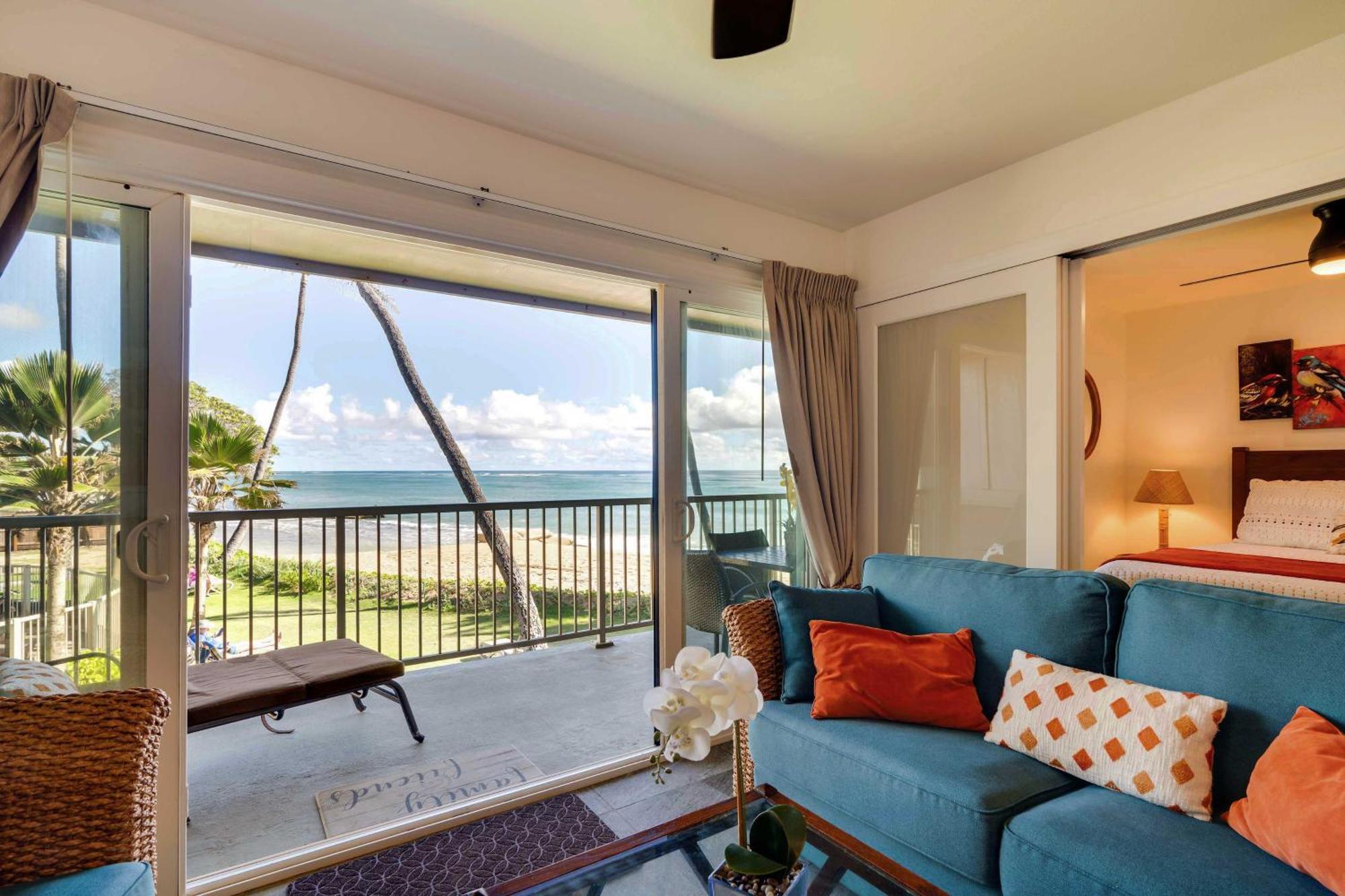 Waipouli Beachfront Condo With Balcony And Ocean Views Kapa'a Extérieur photo
