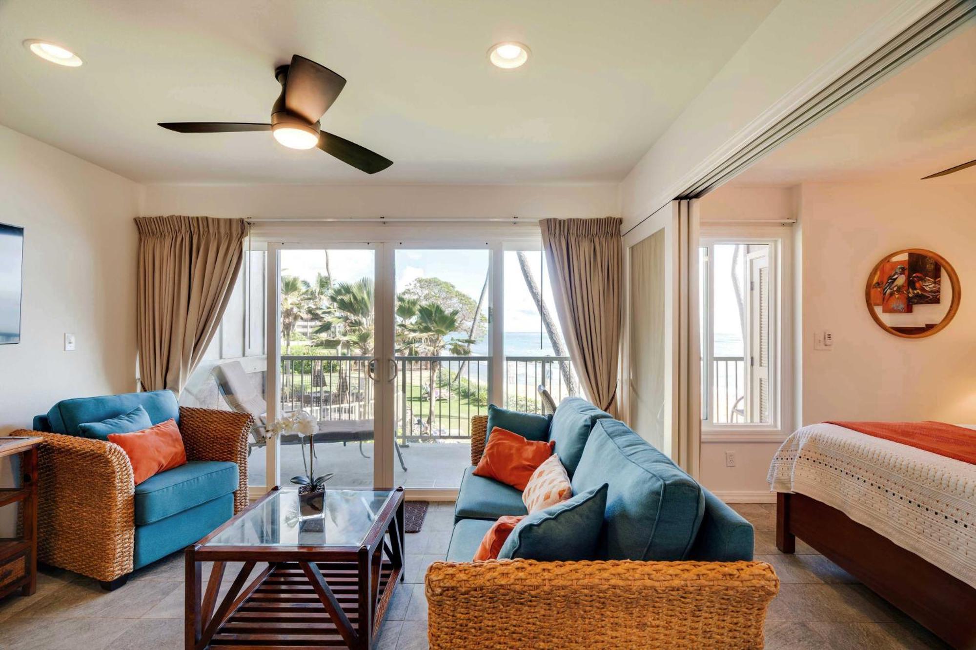 Waipouli Beachfront Condo With Balcony And Ocean Views Kapa'a Extérieur photo